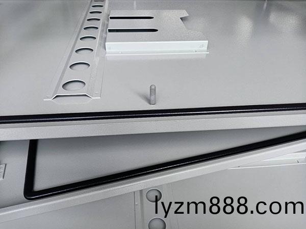 常量懸臂式聚氨酯數控密封塗膠設備